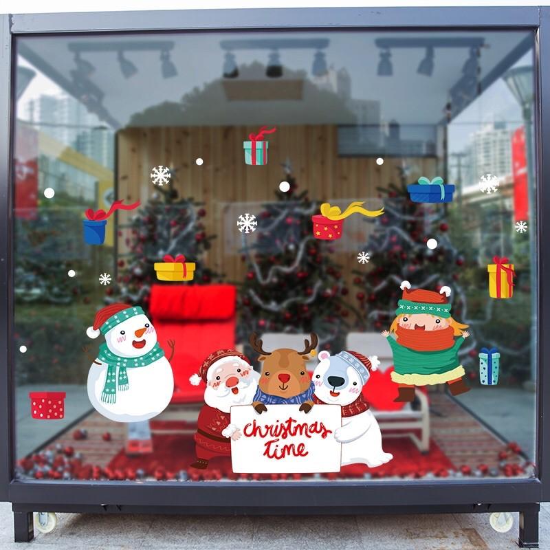 Decal trang trí Noel - các bạn cầm bảng đón giáng sinh mẫu mới