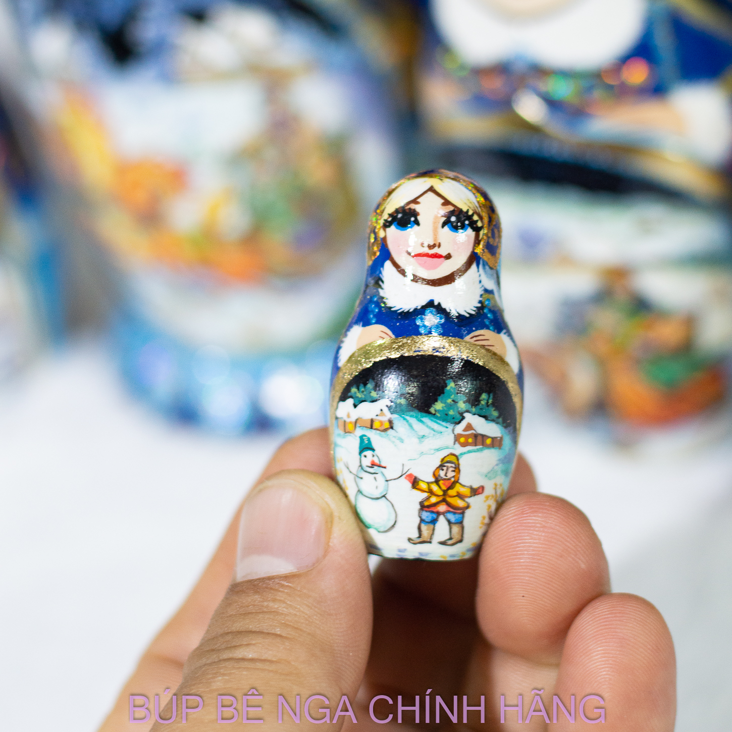 BỘ BÚP BÊ NGA MATRYOSHKA CAO CẤP 5 LỚP 20CM ĐIÊU KHẮC CHẠM NỔI HOA VĂN "CÔNG CHÚA MÙA ĐÔNG" MÀU XANH CỰC ĐẸP VÀ SANG TRỌNG