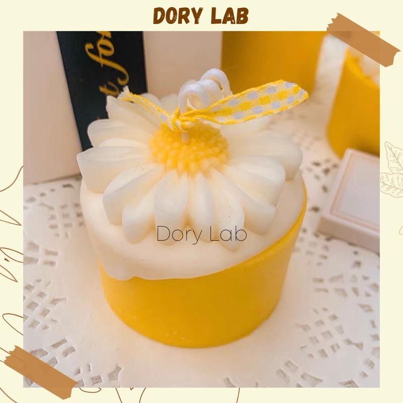 Nến Thơm Bánh Kem Hoa Cúc Vintage Handmade, Quà Tặng Độc Đáo - Dory Lab