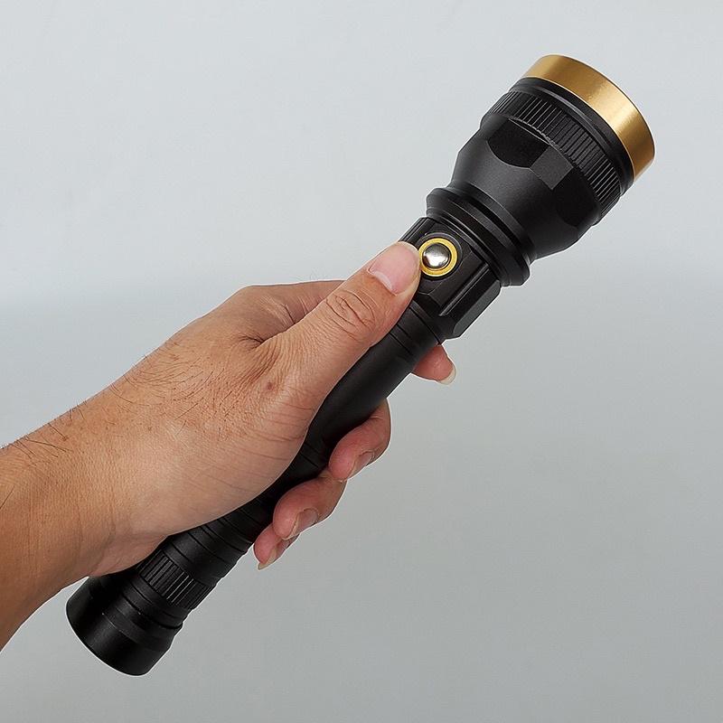 Đèn pin siêu sáng Chip Led T6 sáng cực mạnh,pin 9800mAh,toàn bộ vỏ hợp kim,chiếu xa 500m