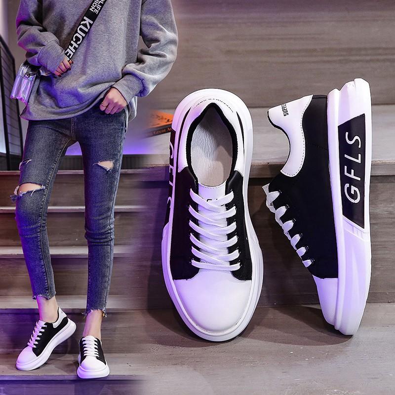 Giày Sneaker Màu Trắng Thiết Kế Đơn Giản Thời Trang Dành Cho Nữ