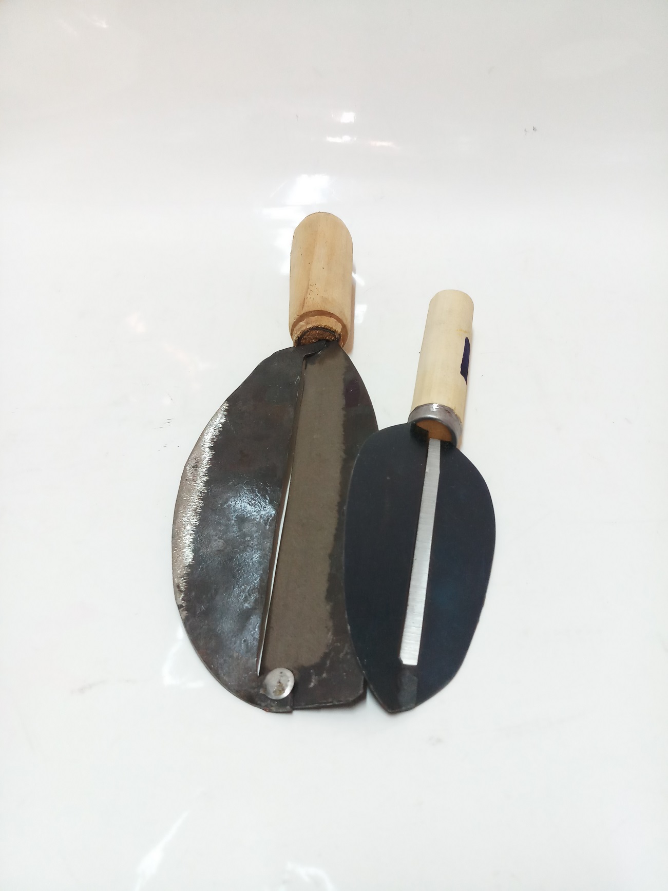 COMBO 1 DAO BÀO THÉP HAI LƯỠI+1 DAO BÀO NHỎ.