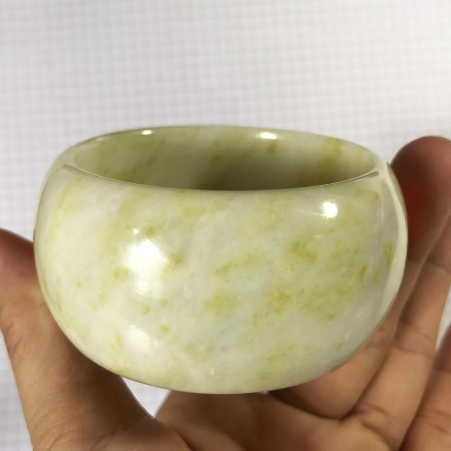 Vòng tay ngọc tự nhiên màu vàng chanh cho người mệnh Thủy và Kim cao 3.0cm