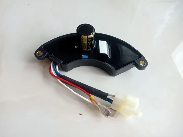 AVR máy phát điện 5kw xăng 6 dây