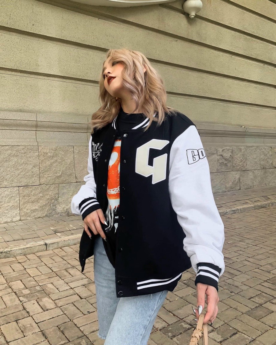 ÁO KHOÁC DÙ BOMBER THỂ THAO IN CHỮ G, Áo khoác dù kiểu bomber logo chữ G phong cách, ÁO BOMBER chữ G Unisex nam nữ, Áo Bomber Nữ Chữ G tủ 6, ÁO KHOÁC GIÓ BOMBER PHỐI TAY GIẢ DA G NAM NỮ HÀNG ĐẸP