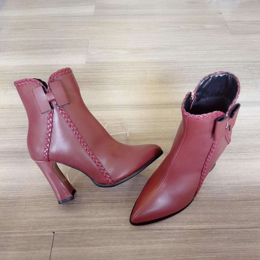 Boot thời trang nữ da lì đính nơ cao cấp ROSATA RO370 - Đen, Đỏ - HÀNG VIỆT NAM - BKSTORE
