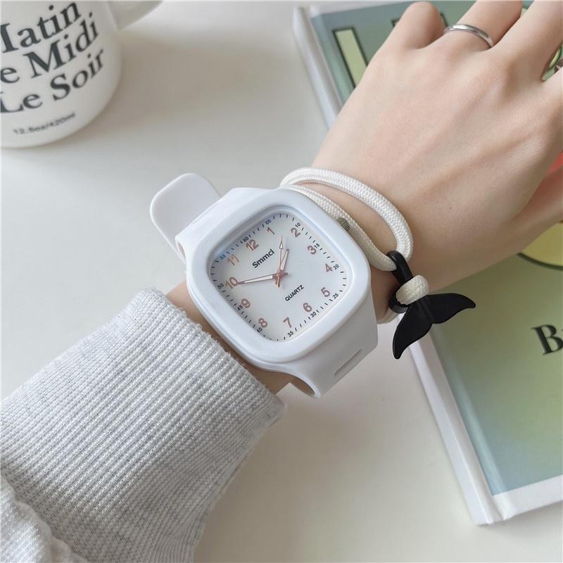 Đồng Hồ Quartz Nữ Mặt Vuông Dây Silicone Thời Trang