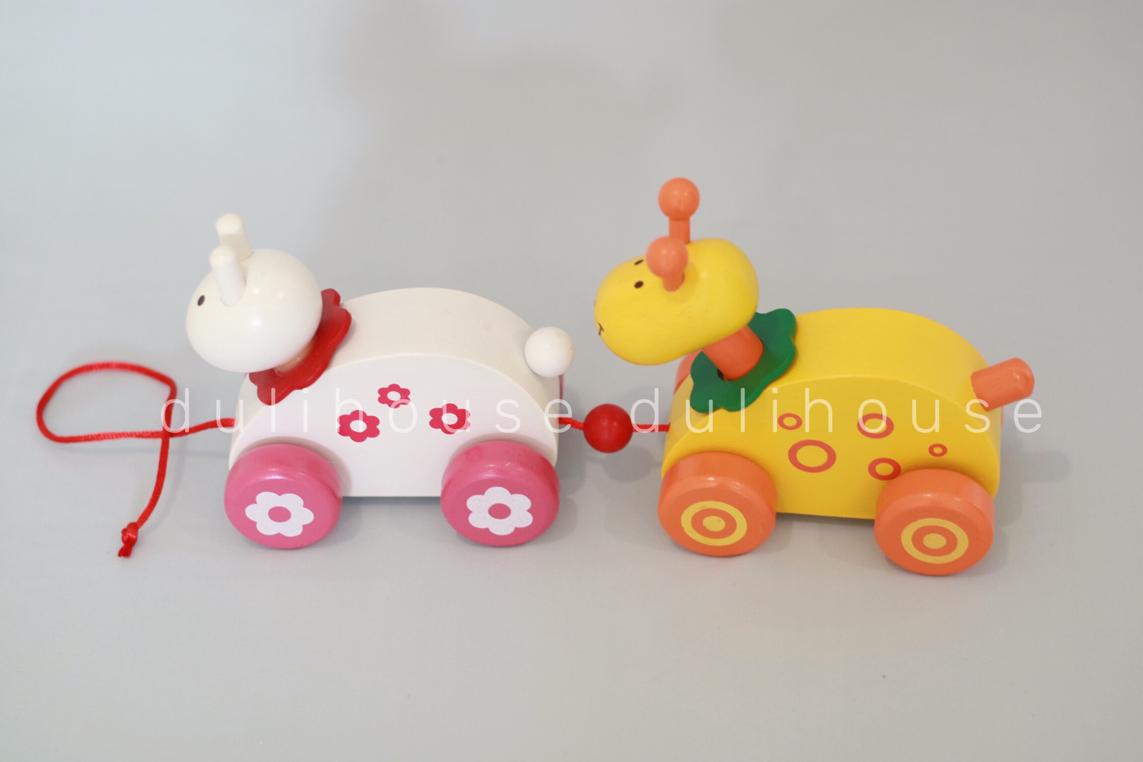Đôi bạn cùng tiến Hươu và Thỏ có bánh xe & dây kéo, màu sắc đẹp, gỗ tự nhiên an toàn cho bé - Sản xuất tại Việt nam