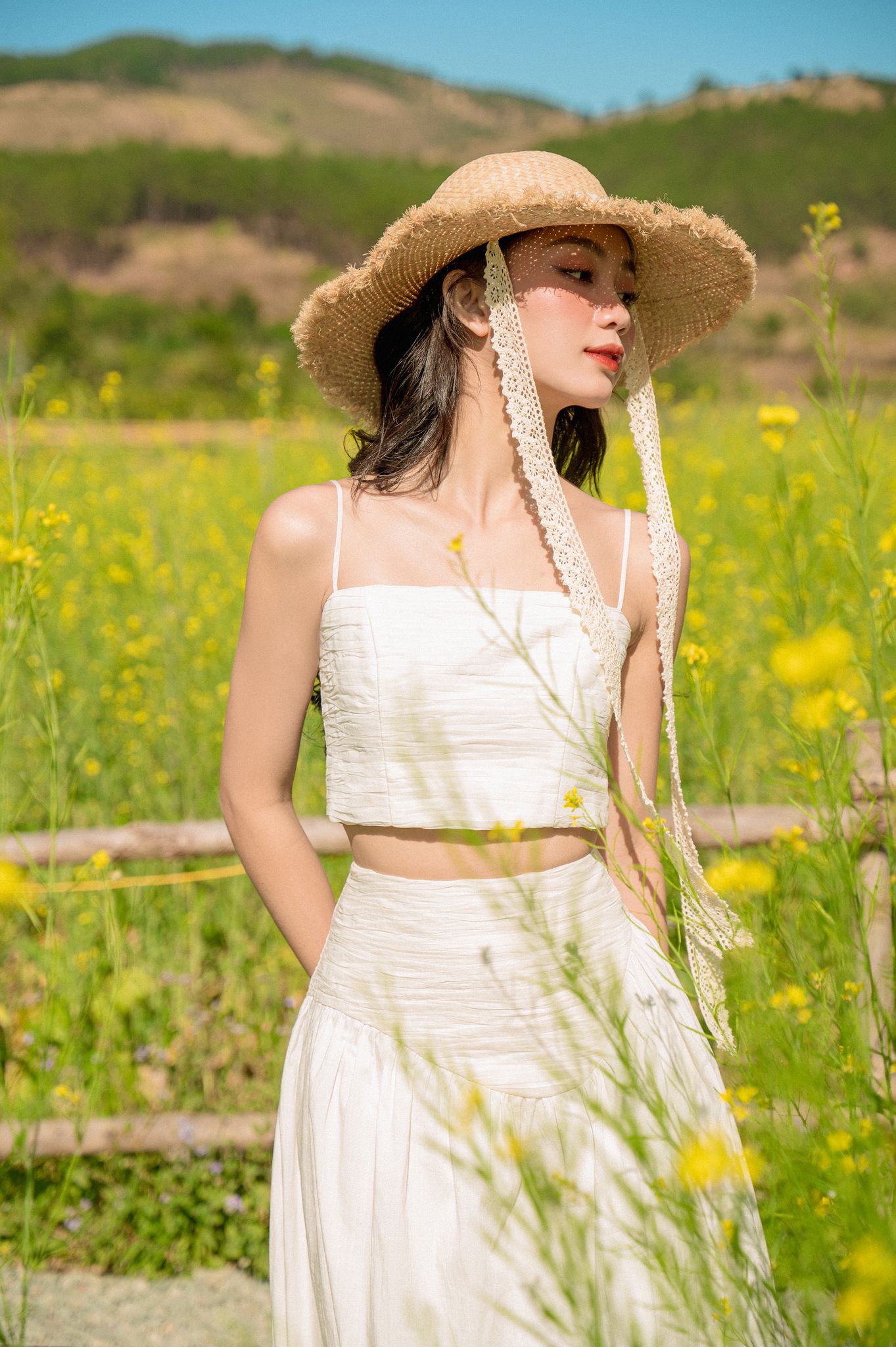 OLV - Áo Glam White Top
