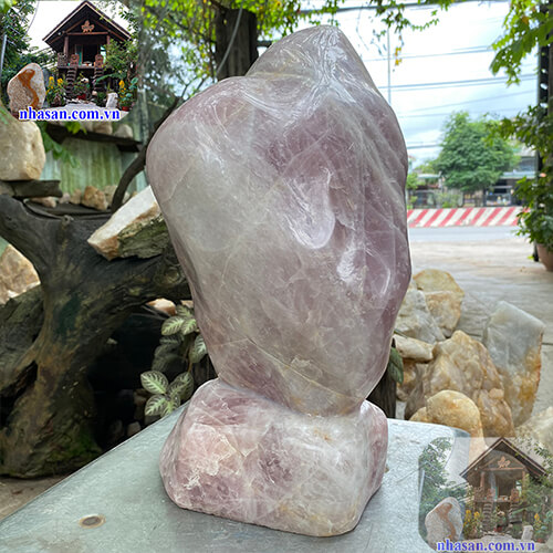 Trụ đá thạch anh hồng tự nhiên nguyên khối phong thủy trấn trạch và giải quyết các vấn đề về phong thủy T525 nặng 16.8kg kích thước 37.5x19.5x17.5