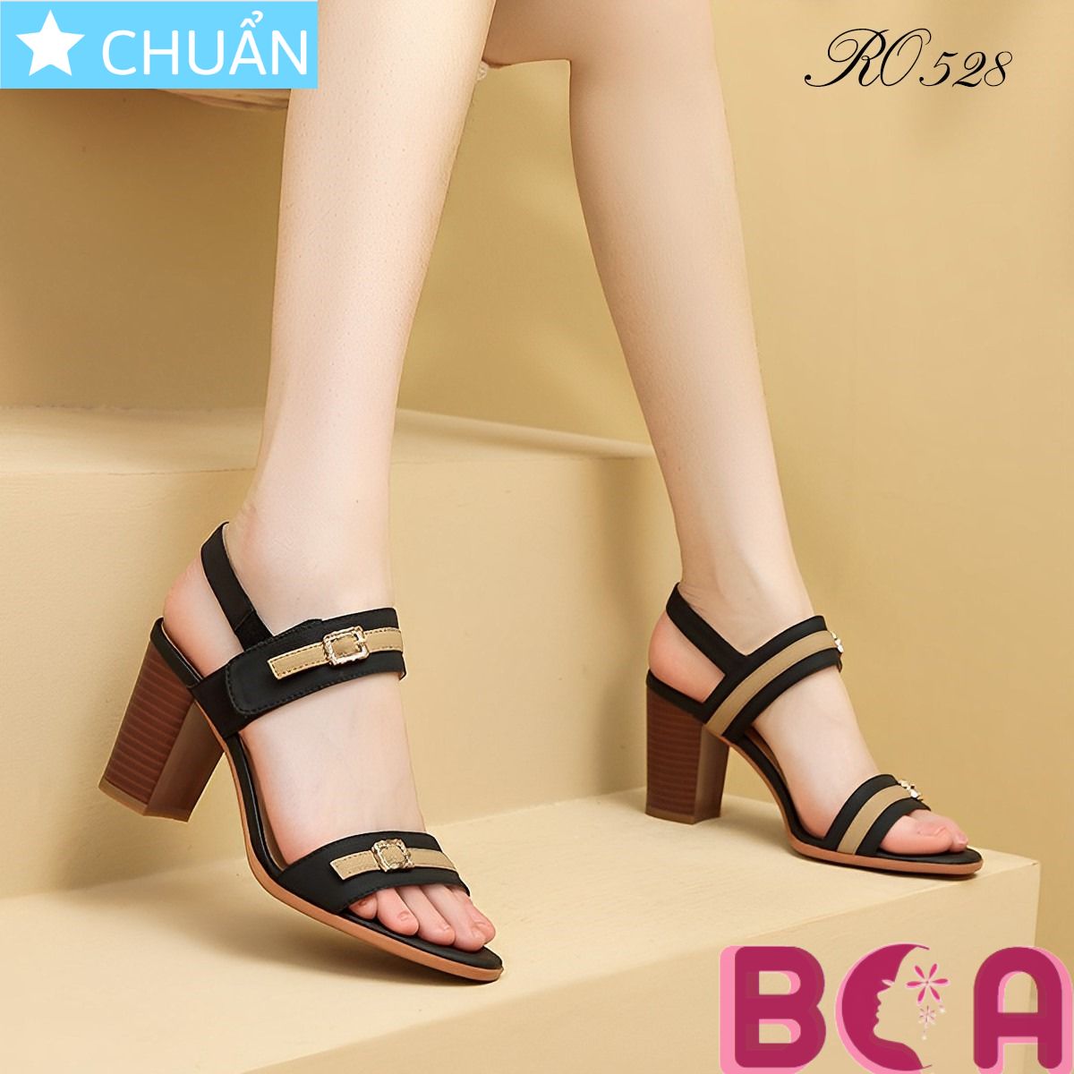 Giày sandal nữ gót trụ 7p RO528 ROSATA tại BCASHOP kiểu dáng thời trang, phối màu lạ mắt và độc đáo giữa đen và da