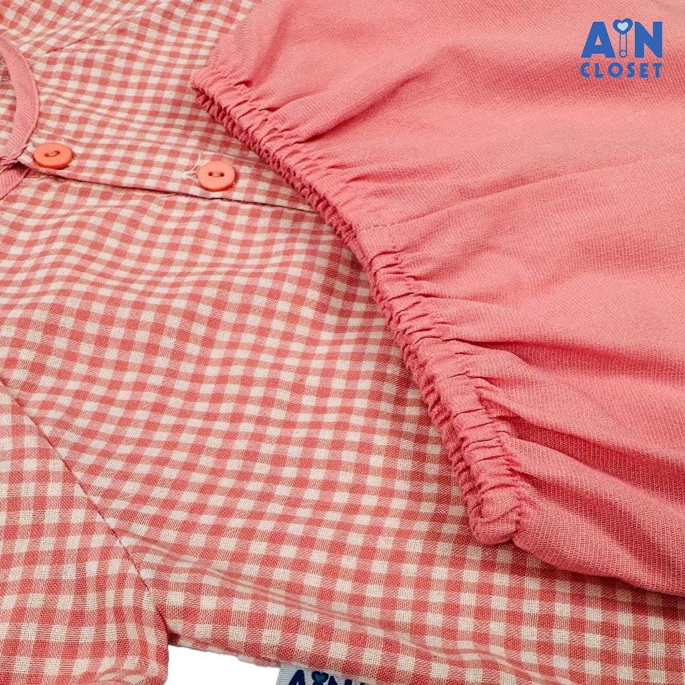 Bộ quần áo Bà Ba Lửng bé gái họa tiết Caro Hồng Dâu cotton - AICDBGCP395A - AIN Closet