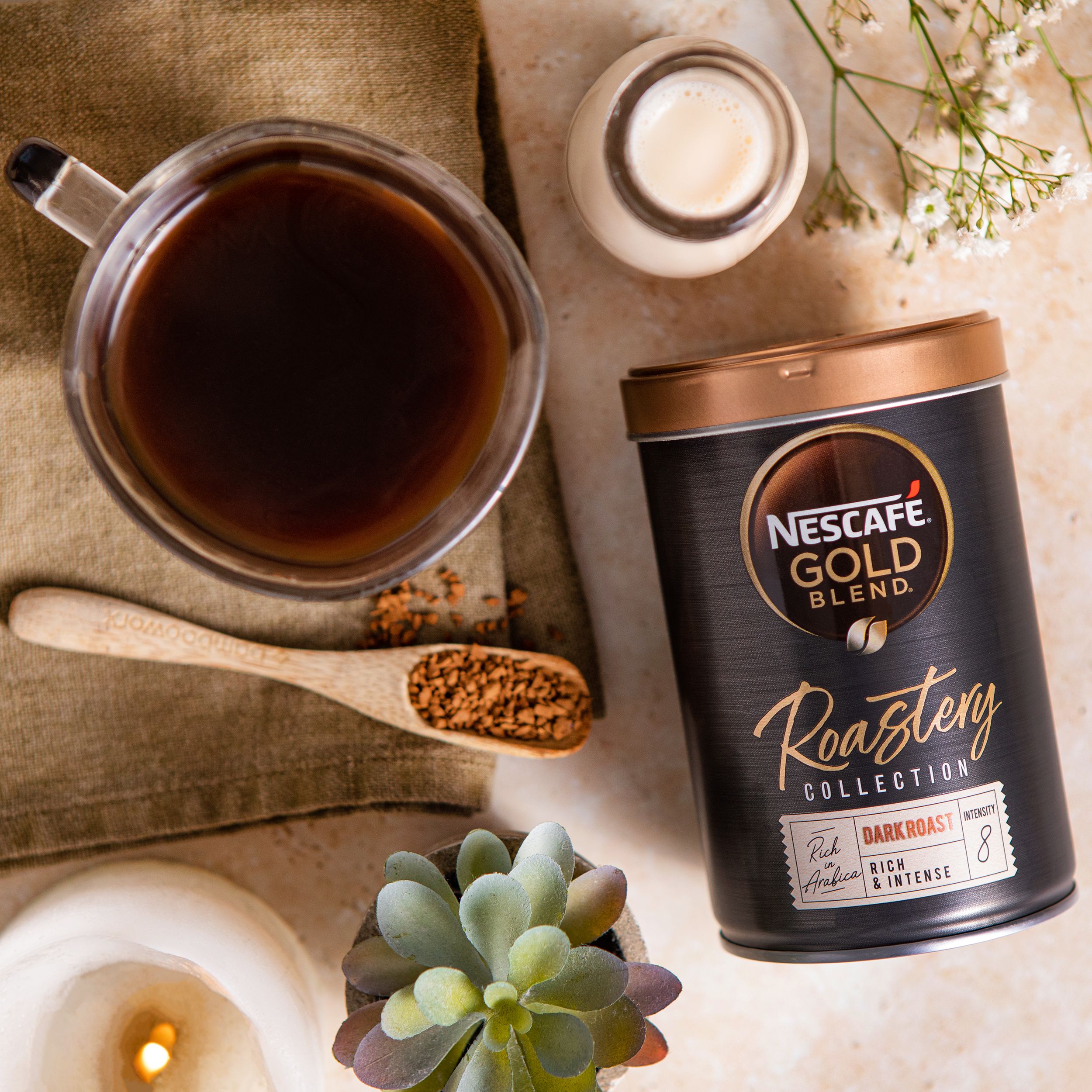 Cà phê hòa tan Nescafé Gold Blend Roastery Collection Dark Roast 95g