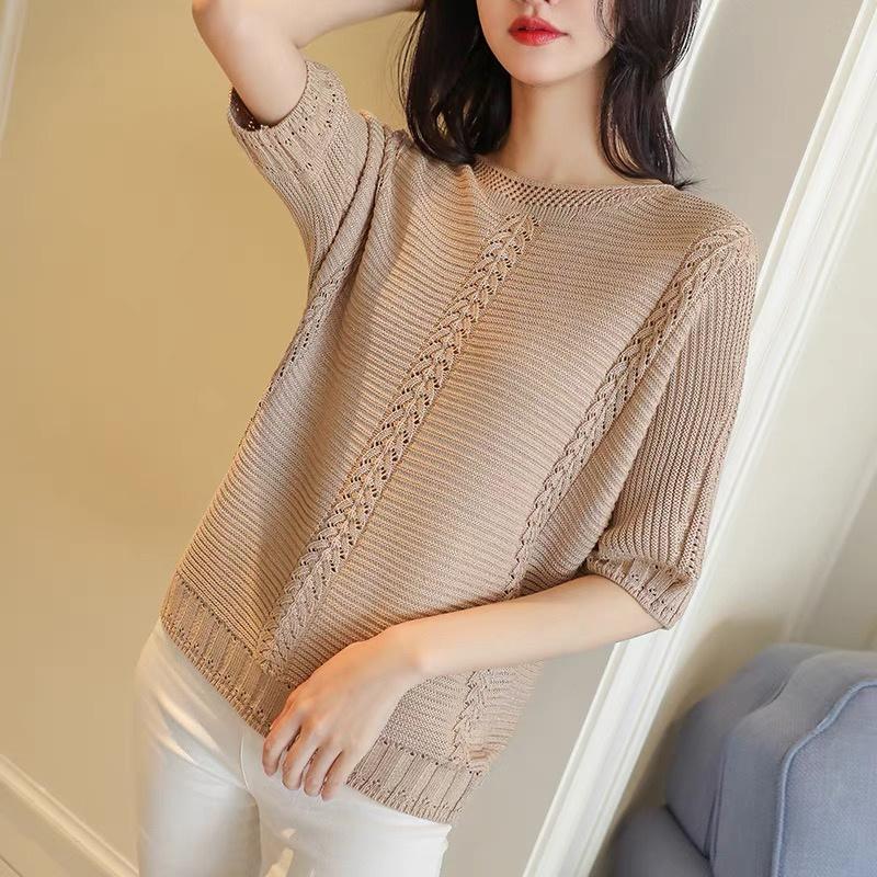 MS320 Áo len lỗ dáng cánh dơi