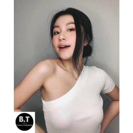 Áo len lệch vai cá tính