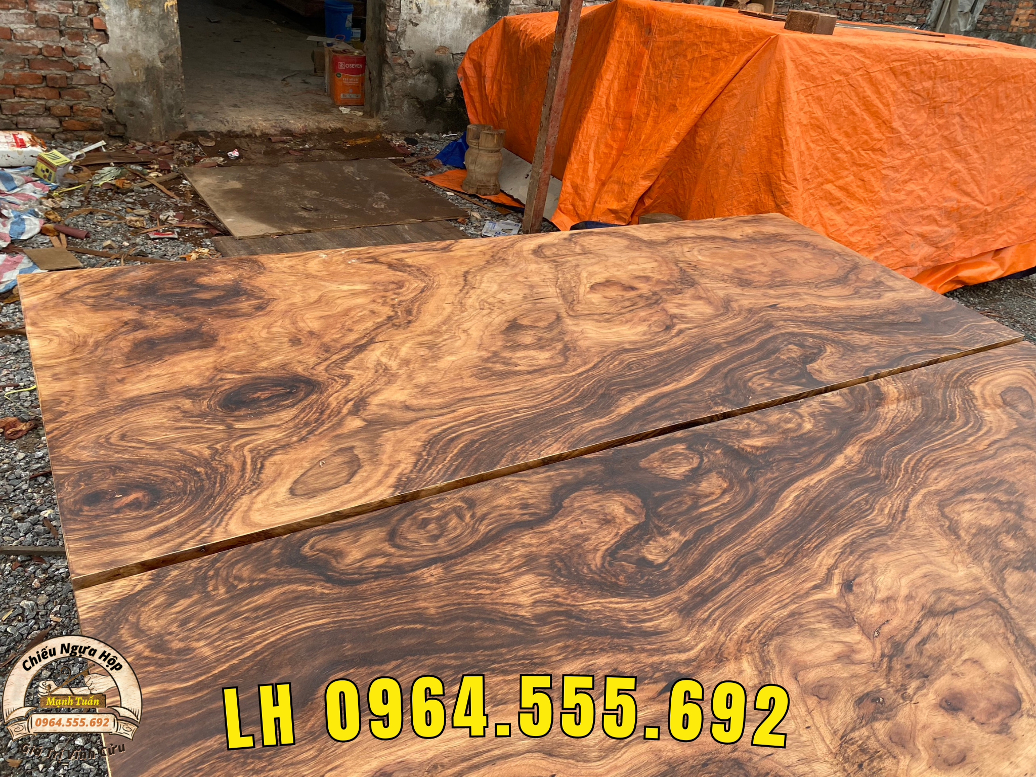 Mộc Chiếu Ngựa Hộp - Gỗ Hương Vân Xám