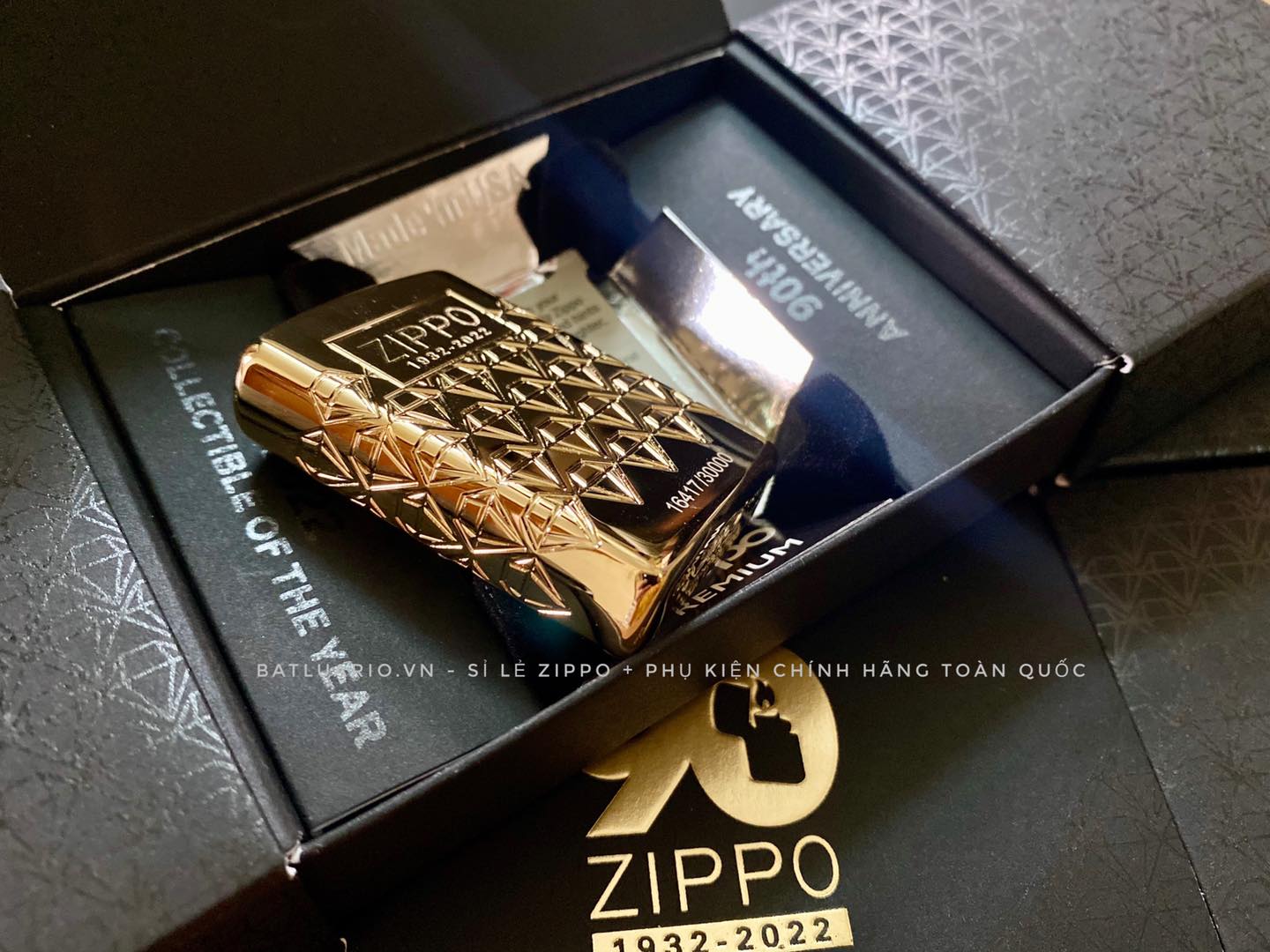 Bật Lửa Zippo 49866 – Zippo 90th Anniversary Limited Edition – Zippo 2022 Collectible Of The Year Asia – Gold Plated – Zippo Coty 2022 Asia