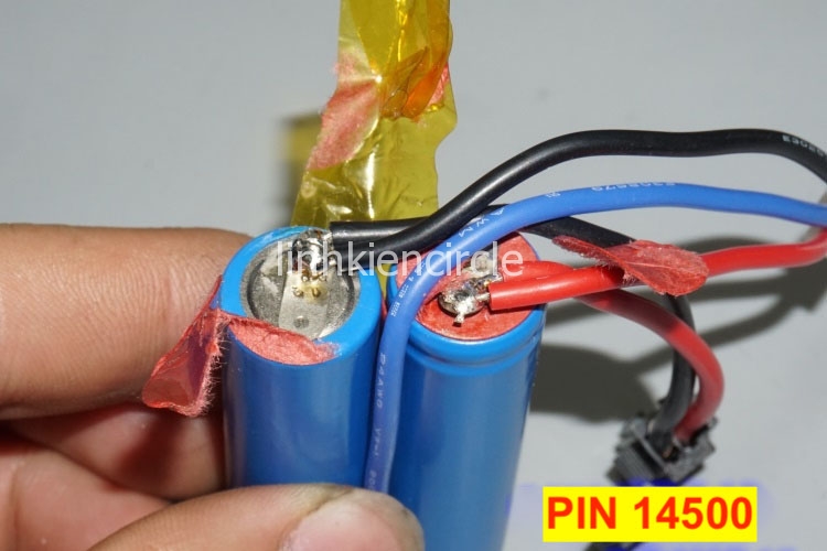 Pin lithium 2S 7.4V 650mAh pin RC 14500 15C công suất cao cho xe RC hoặc máy bay mô hình - LK0260