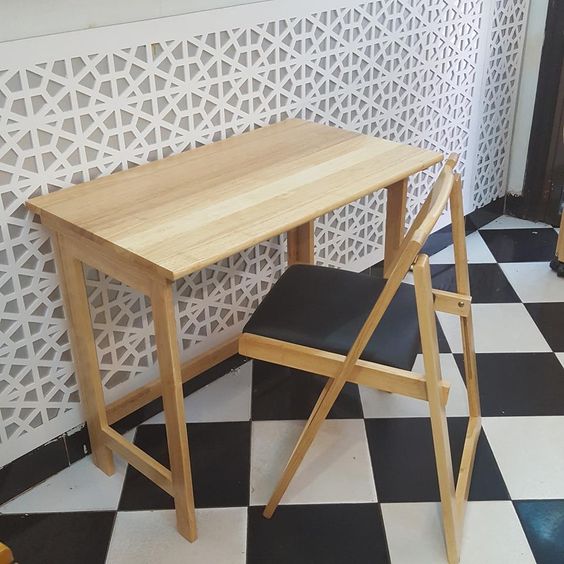 Bàn Học Sinh Xếp Gọn Cho Bé Tiện Lợi - Sản xuất Từ Gỗ Cao Su