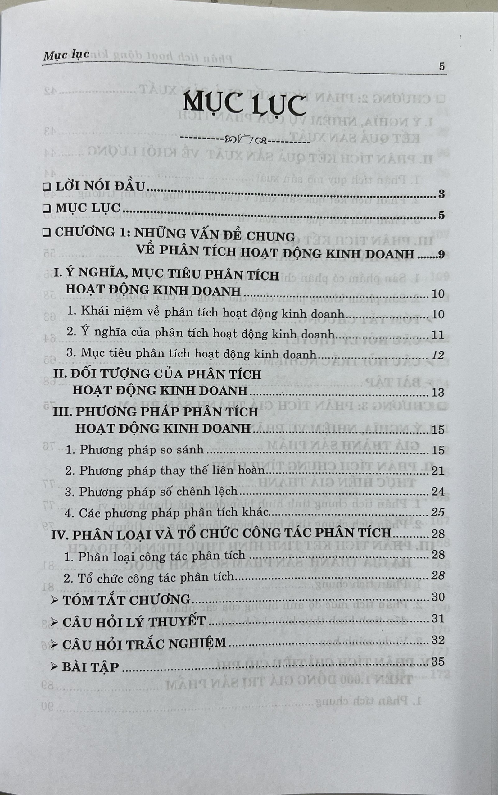 Sách - Phân tích hoạt động kinh doanh