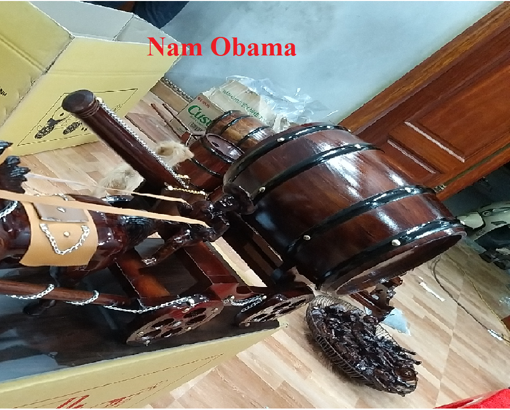 MỘT NGỰA KÉO THÙNG