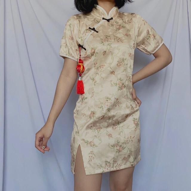 Sườn xám khuy hồng/đen