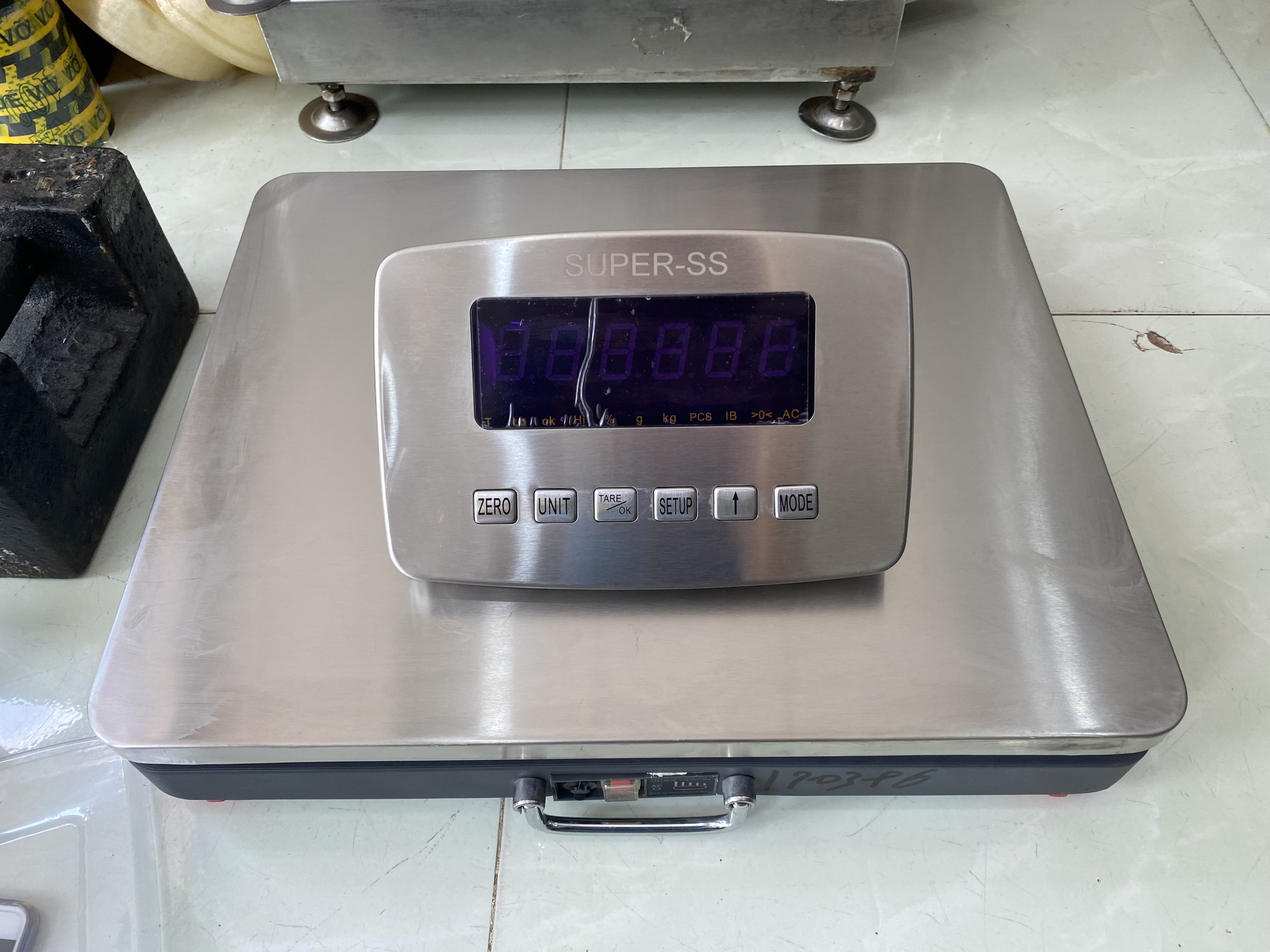 Cân bàn điện tử 100kg giá rẻ Bluetooth không dây