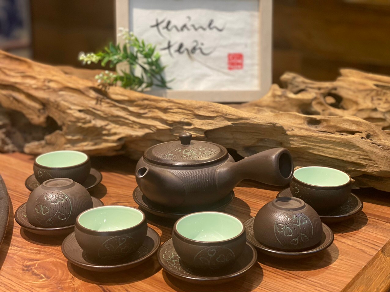Bộ ấm trà gốm nâu Bát Tràng