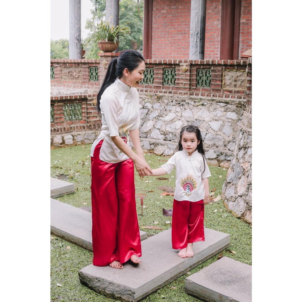Đồ Lam Đi Chùa Cho Bé Thêu Chim Công Cao Cấp