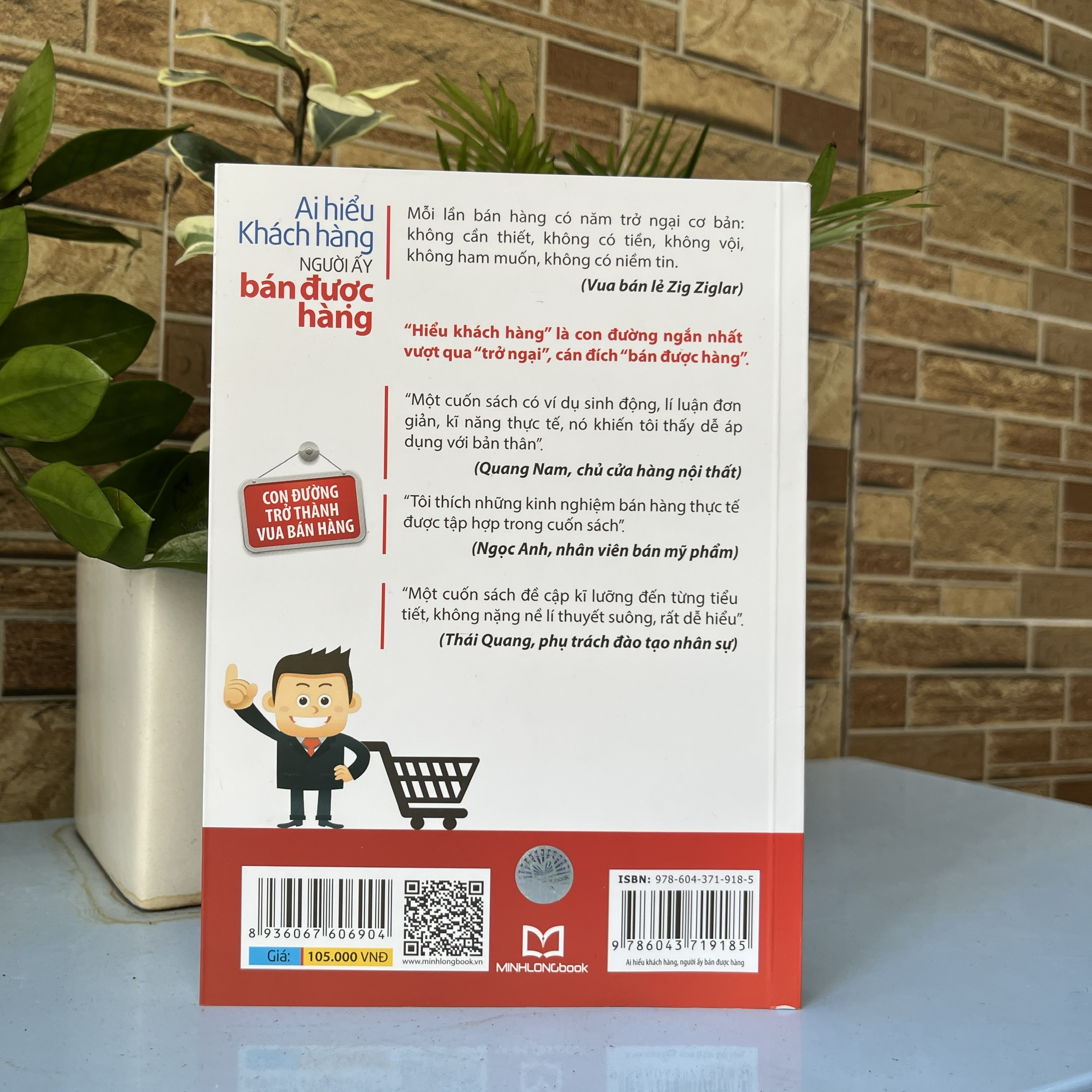 Sách: Ai Hiểu Khách Hàng Người Ấy Bán Được Hàng