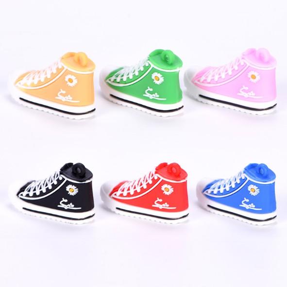 Móc khóa hình chiếc giày sneaker đơn giản, xinh xắn (chỉ 1 bên chân trái nha khách !)