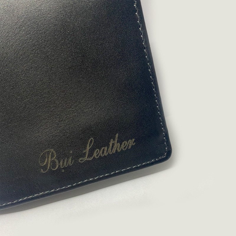 Hình ảnh Ví nam da bò khắc tên theo yêu cầu V101K - Bụi leather