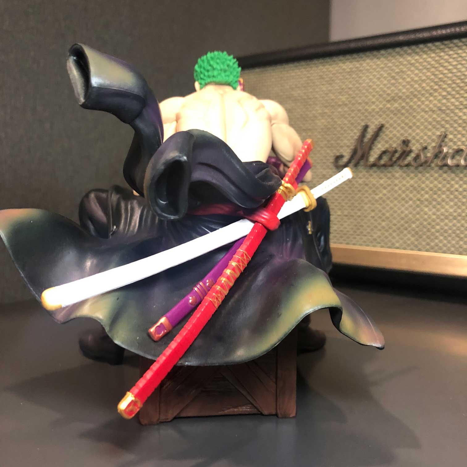 Mô hình Zoro ngồi 15 cm 2 đầu - One Piece