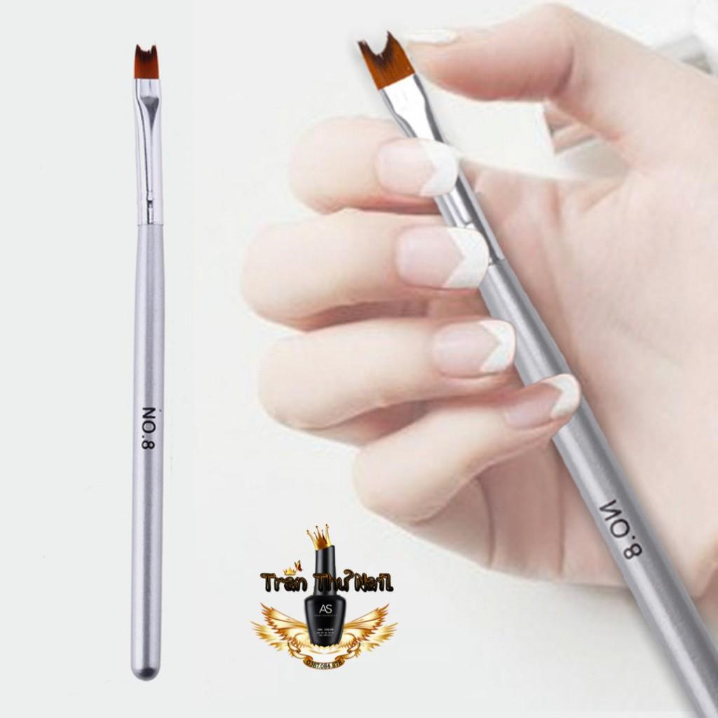 Cọ nửa trăng phen đầu móng