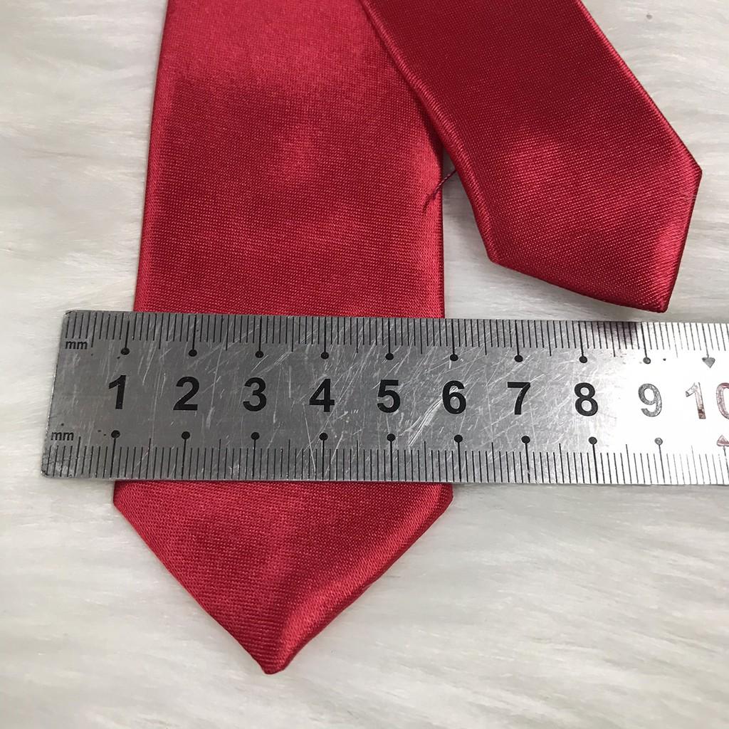 Cà vạt học sinh nam nữ chụp kỷ yếu KING bản nhỏ 5cm vải mềm mịn 3 Lớp giá rẻ C01