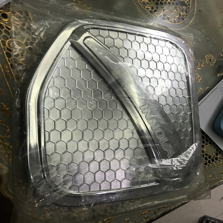 Nắp xăng dành cho xe Toyota innova 2018