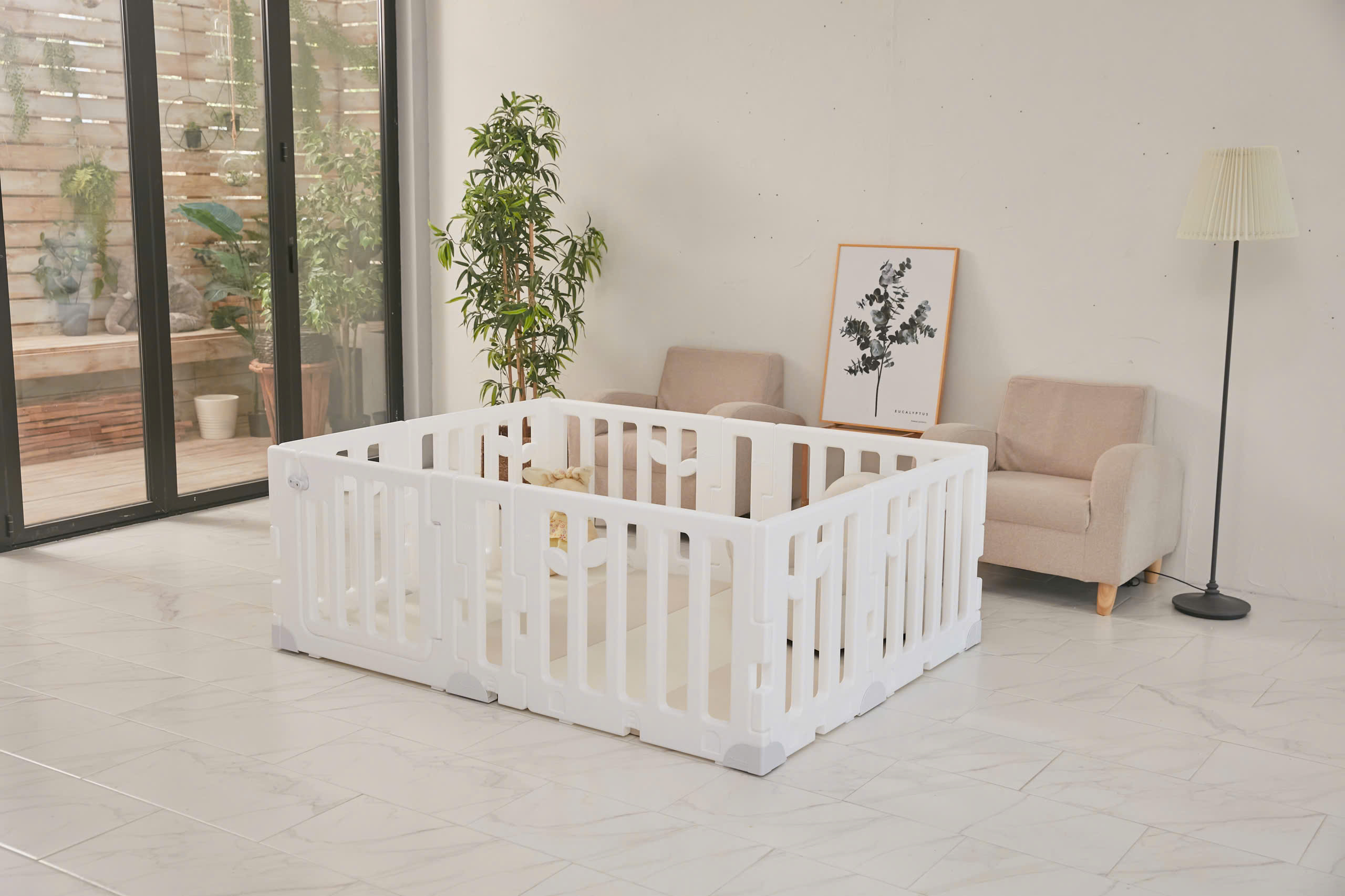 Leaf Babyroom Circle  - Hàng rào chắn / Quây cũi nhựa kiểu dáng hình chiếc lá bảo vệ an toàn cho bé Sản Xuất tại Hàn Quốc