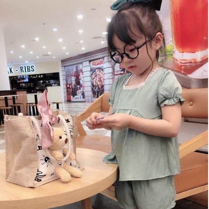Bộ đũi cộc áo baby doll bé gái cổ ren điệu đà