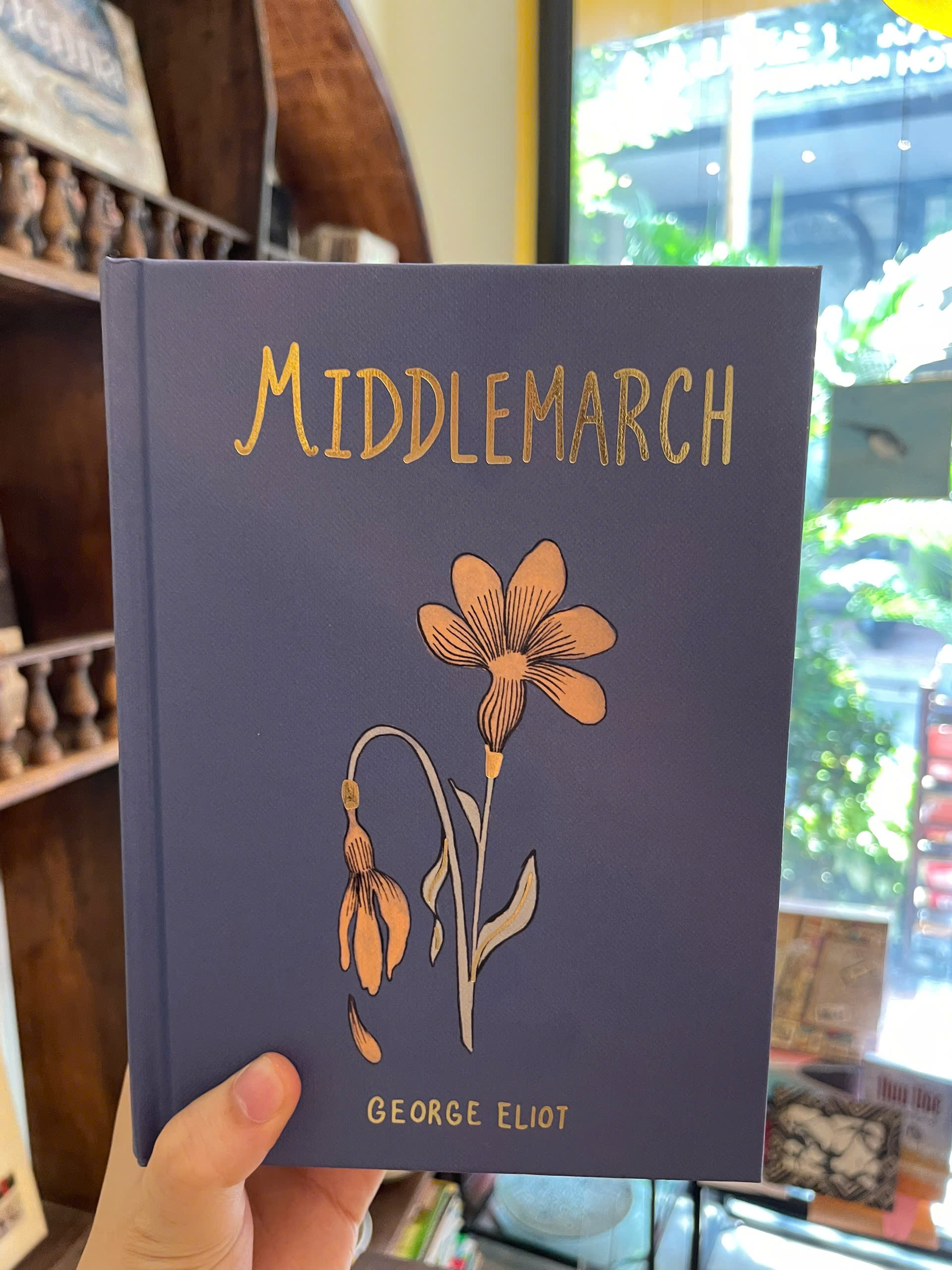 Sách - Middlemarch by George Eliot - Classics/Fiction book in English - Sách Ngoại Văn Bìa Cứng