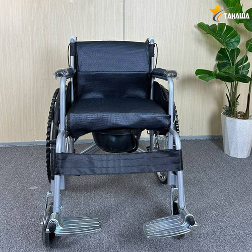 Xe Lăn Tay Có Bô Vệ Sinh TAHAWA W106