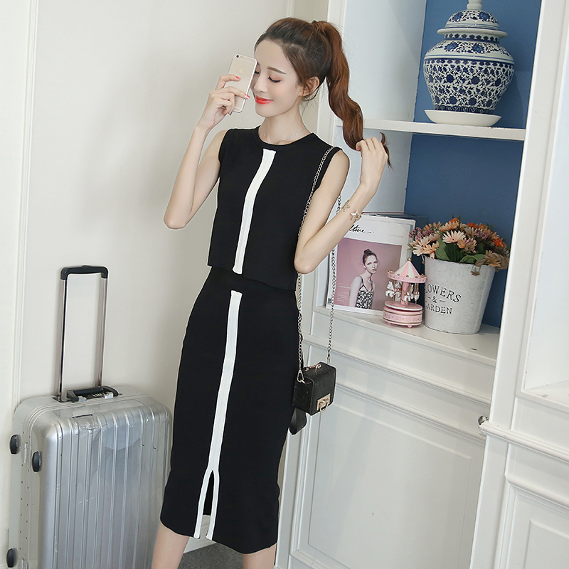 Set đầm len ôm body tôn dáng