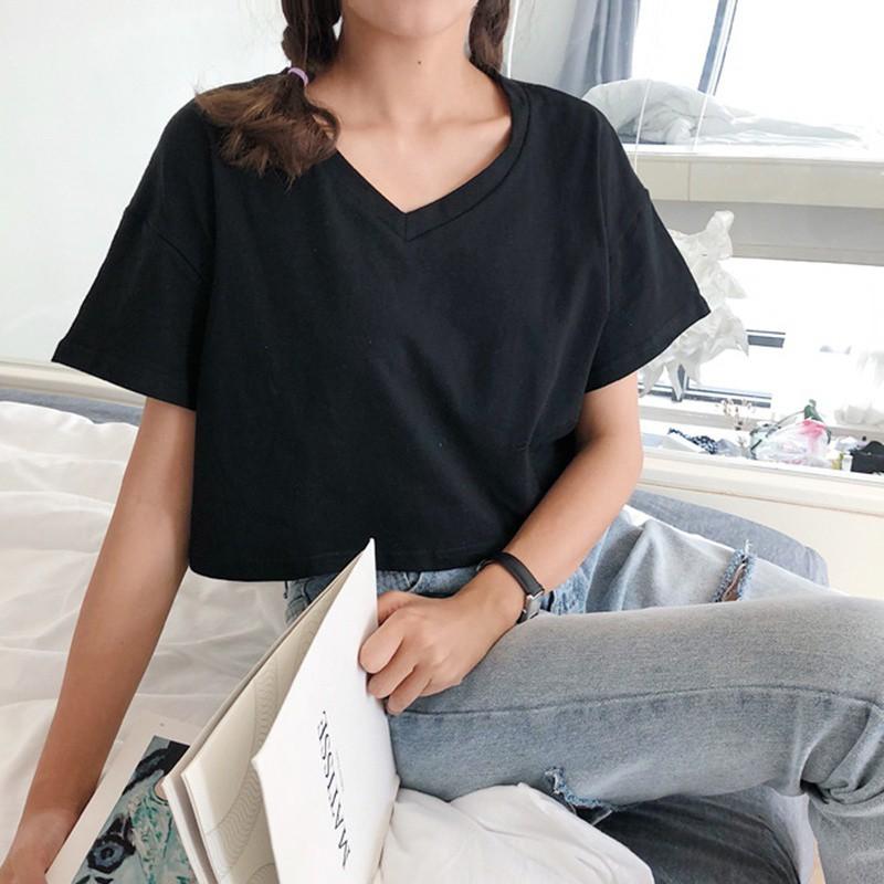 Áo thun tay ngắn cổ chữ V màu trơn thiết kế dáng rộng thoải mái