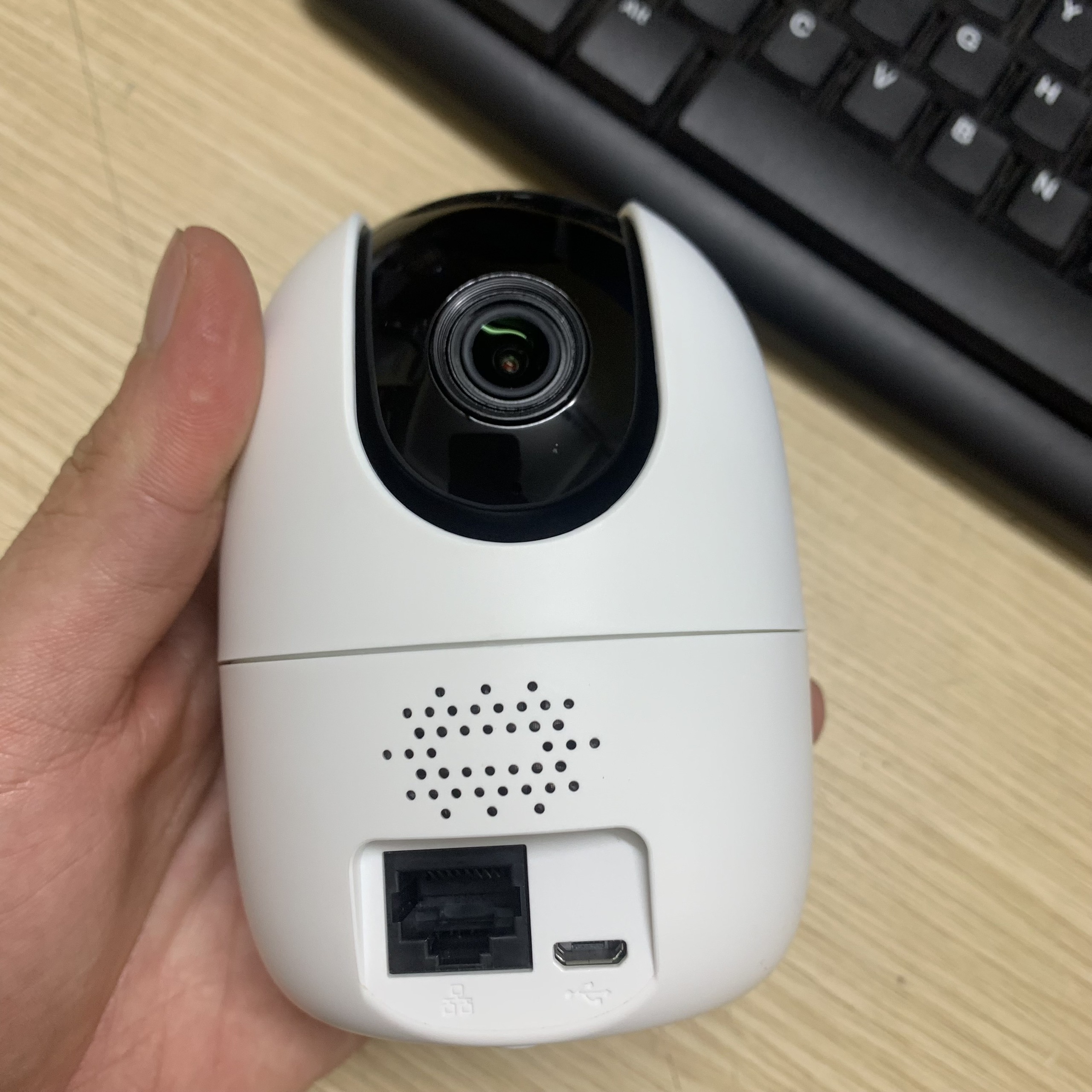 Camera wifi không dây Imou A22 chính hãng/ theo dõi chuyển động/  hồng ngoại/ đàm thoại/ cảnh báo chuyển động- Hàng chính hãng