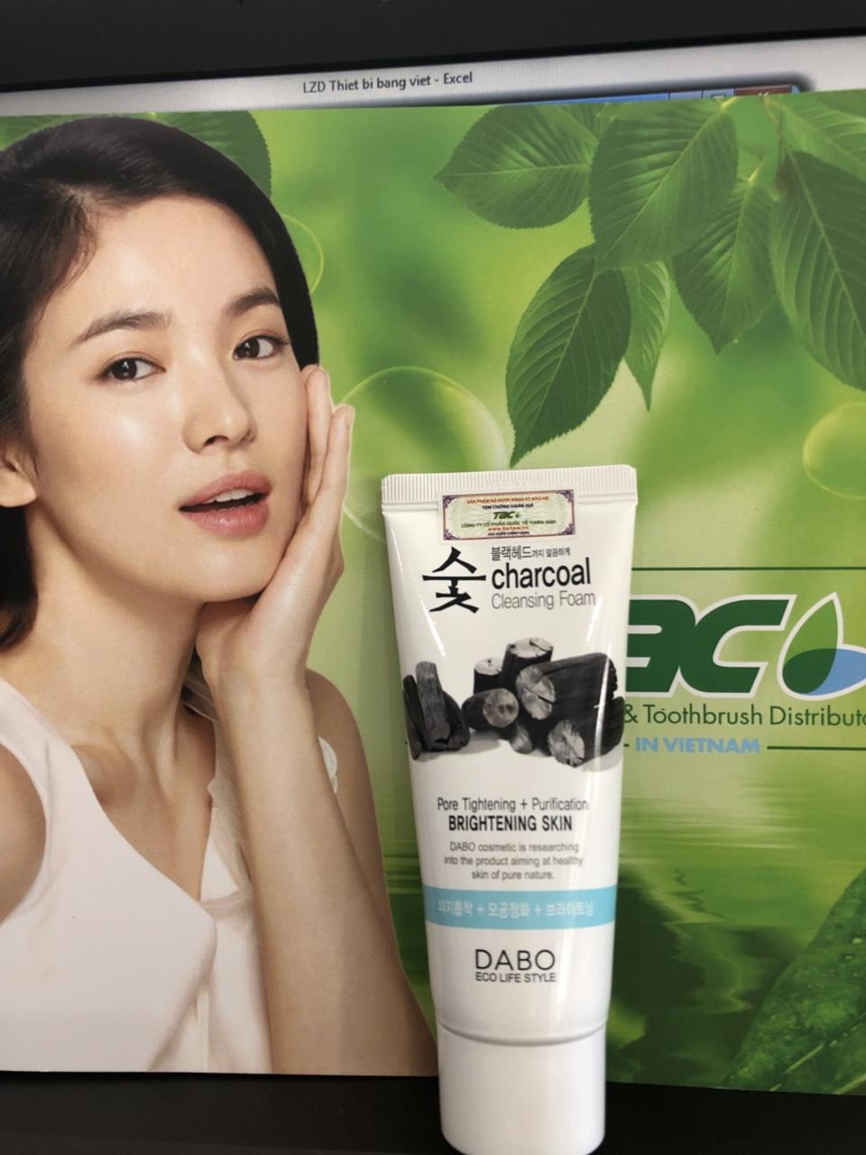 [Kèm theo móc khoá] Sữa rửa mặt than thanh lọc, sạch sâu bã nhờn Dabo 3 in 1 Hàn Quốc 60ml