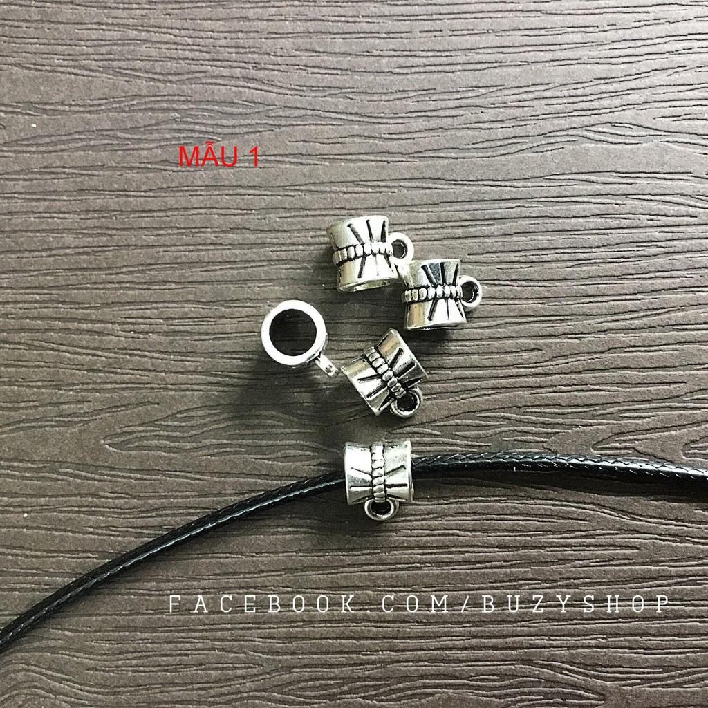 Ống treo mặt vòng, dây chuyền