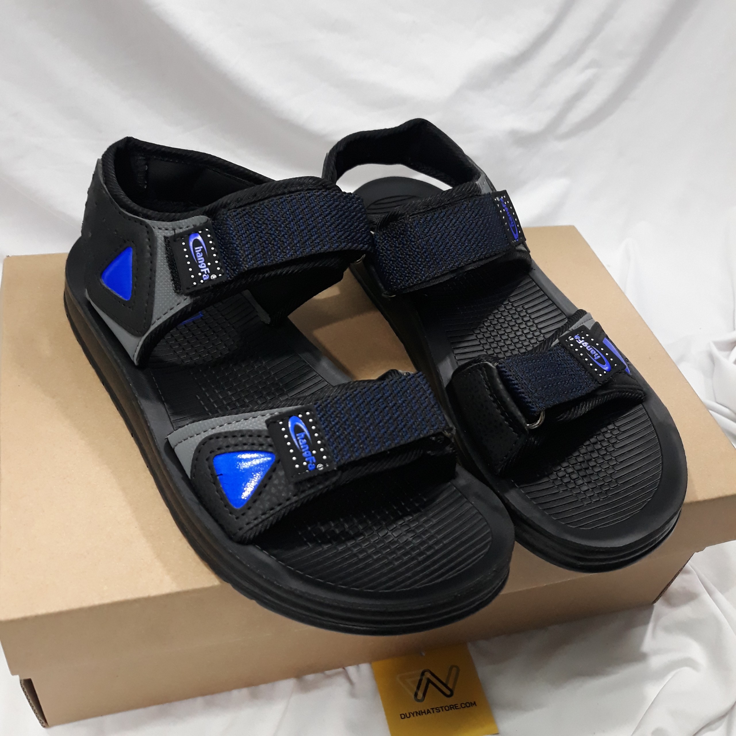 Giày Sandal Nam Học Sinh Đi Học Duy Nhật Store Cấp 1 Cấp 2 Đế Đúc Quai Dù Đúc Siêu Bền Êm Chân Màu Đen Đẹp Changfa Xăng Đan