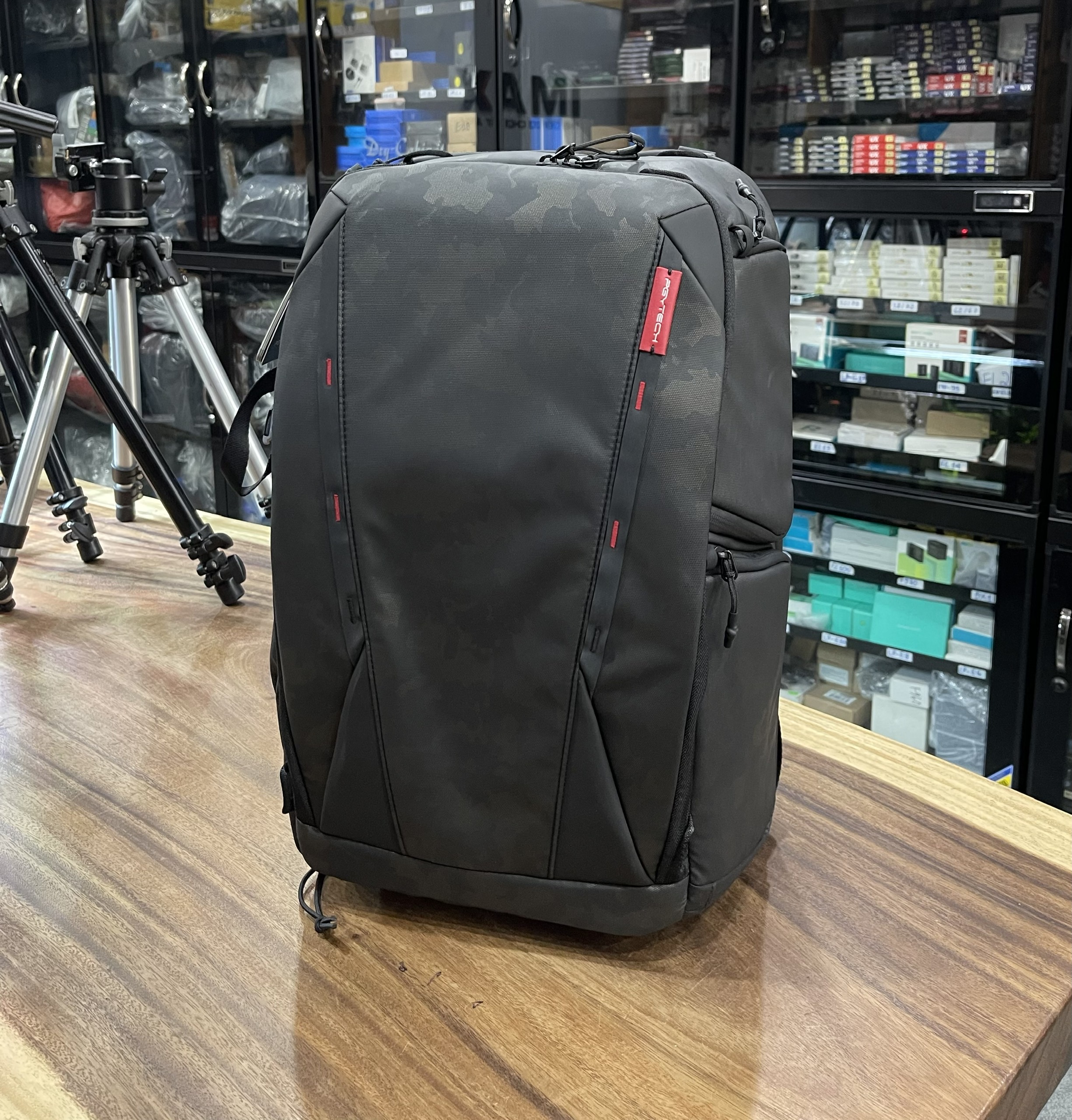 Balo máy ảnh PGYTECH OneMo Backpack 25L + Túi đeo chéo Shoulder - Hàng chính hãng