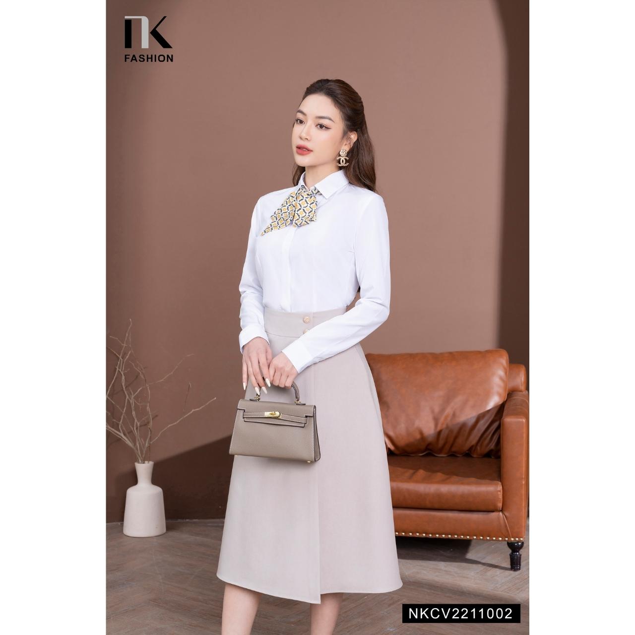 Chân Váy Xòe NK FASHION Tà Bồng Cạp To Đính Cúc Phong Cách Công Sở Chất Vải Nhập Hàn Dày Dặn Cao Cấp NKCV2211002