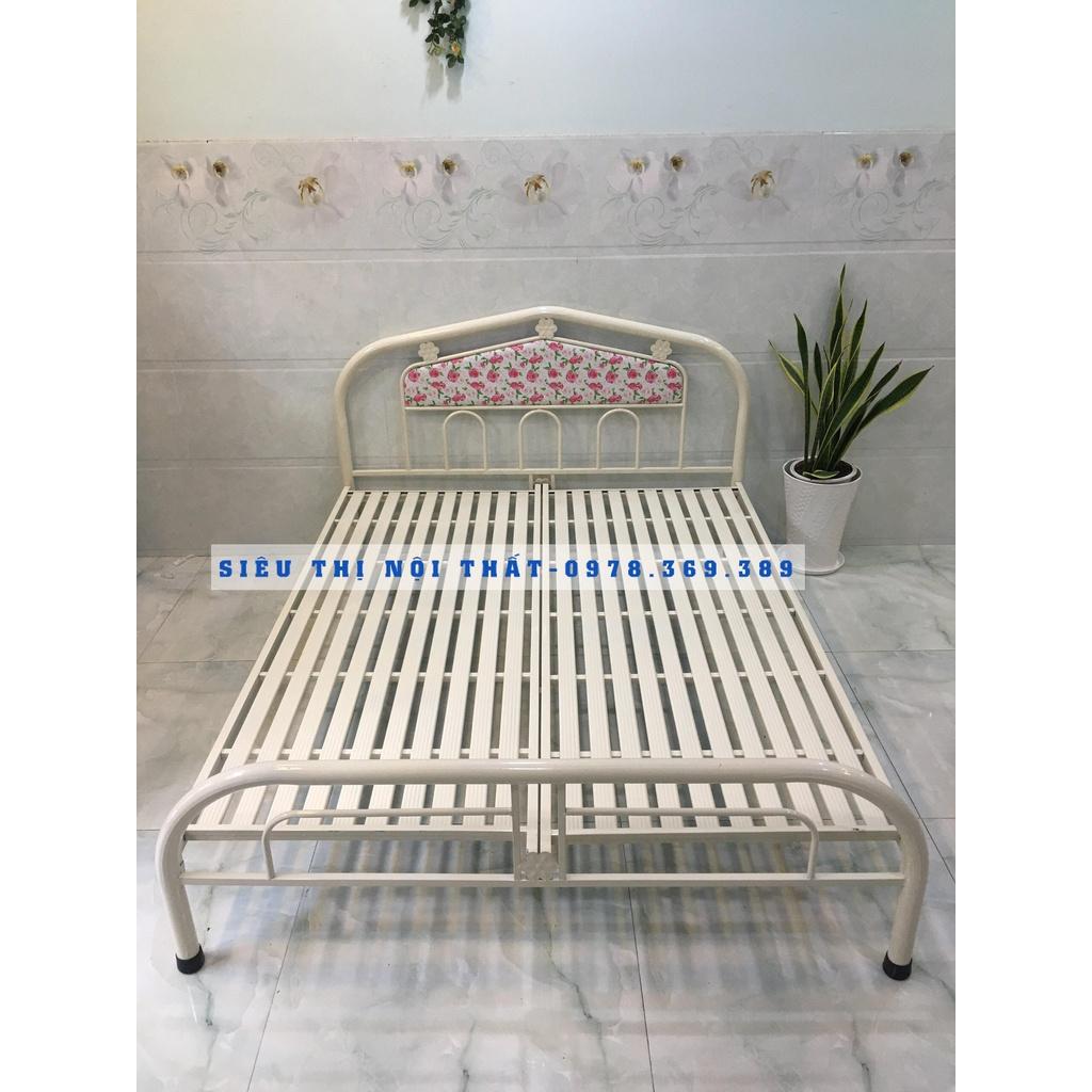 Giường ngủ sắt 1m4 x 2m Bảo Hành 1 Năm