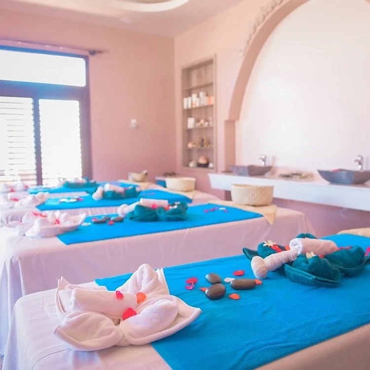Le Viva Resort 4* Mũi Né - Buffet Sáng, Hồ Bơi Lớn, Bãi Biển Riêng, Ngay Trung Tâm Huỳnh Thúc Kháng, Thuận Tiện Tham Quan